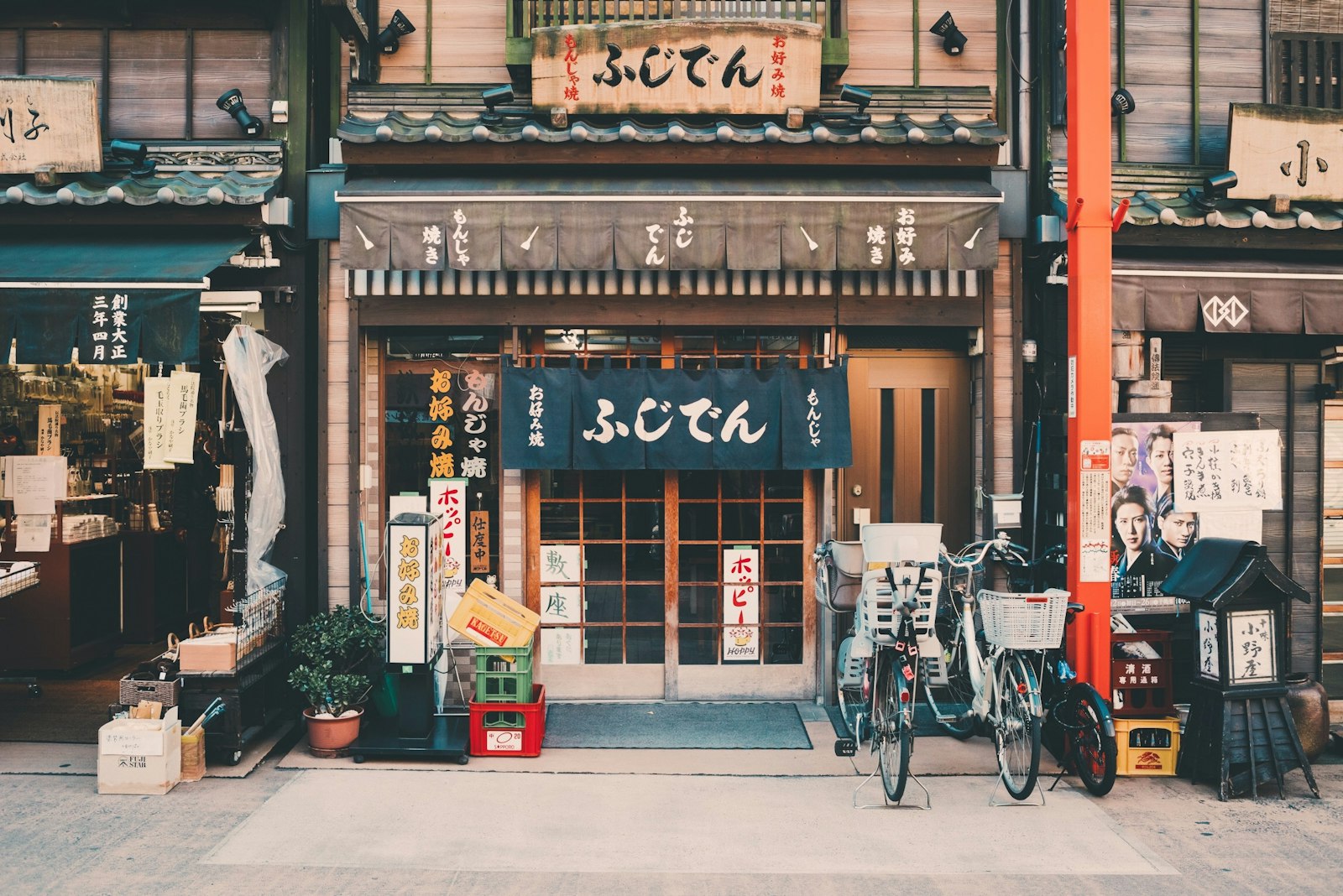 China Travel Apps: 10 Must-Download Apps for Foreigners: The Complete 2026 Guide