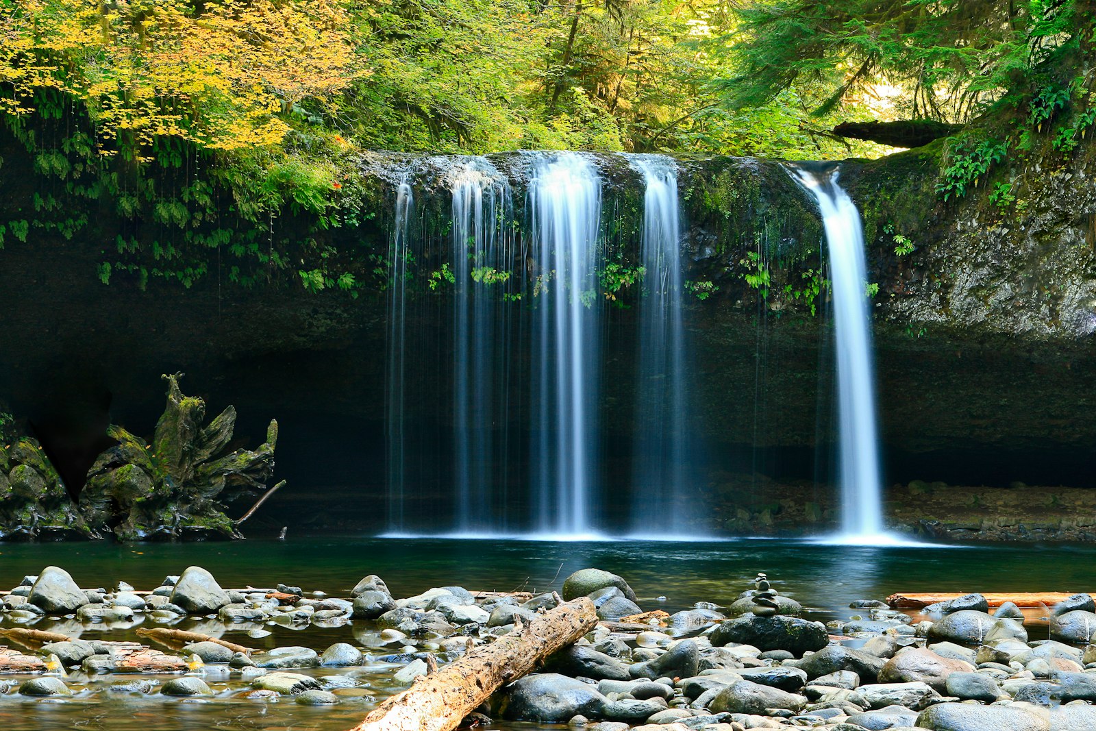 Top 10 Waterfalls in China: The Complete 2026 Guide